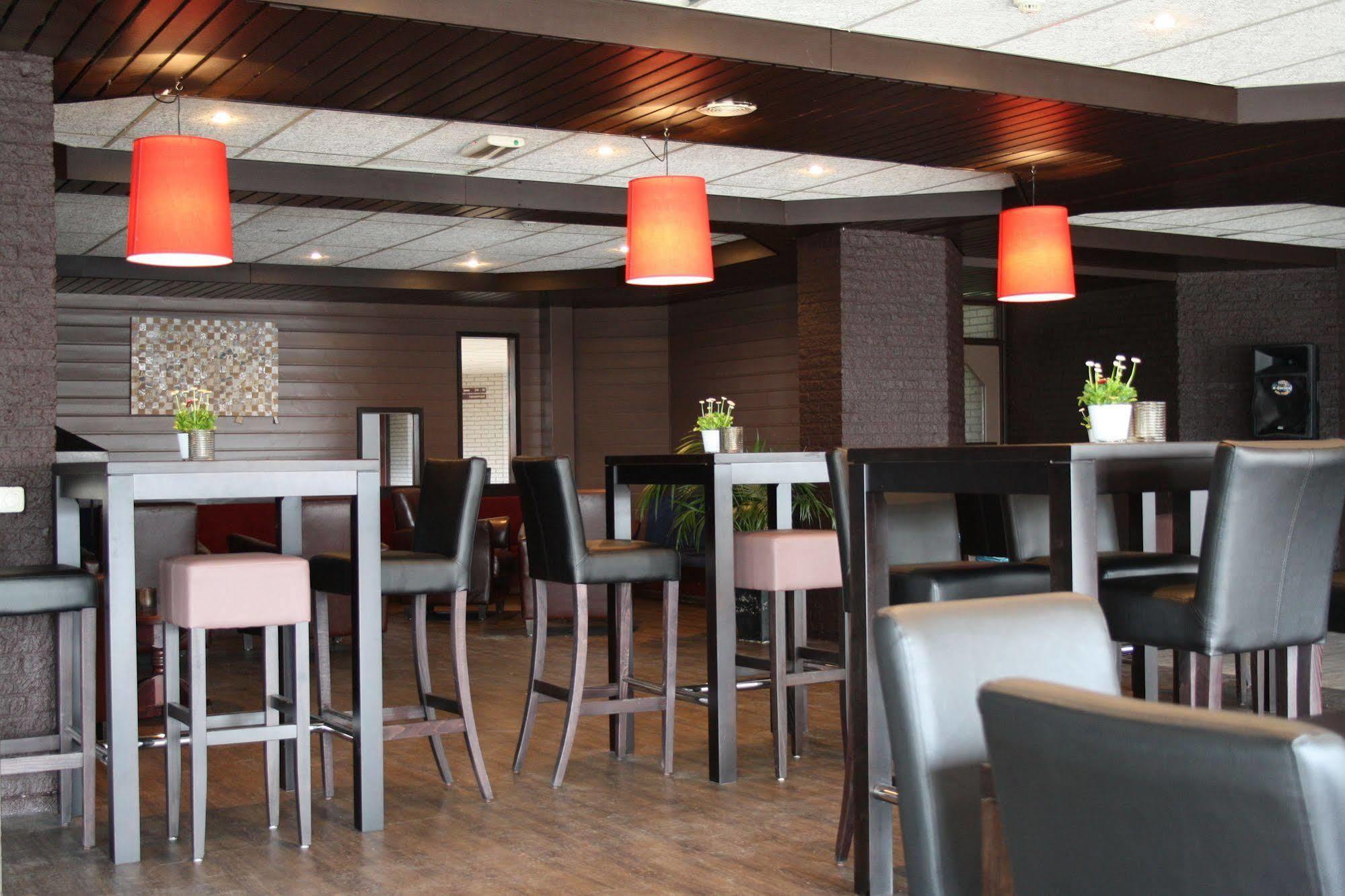 Oer'T Hout Hostel Grou Εξωτερικό φωτογραφία